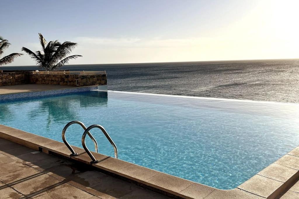 Villa Gemeo Vue Mer, Piscine Acces Prive Plage Calheta Exterior photo