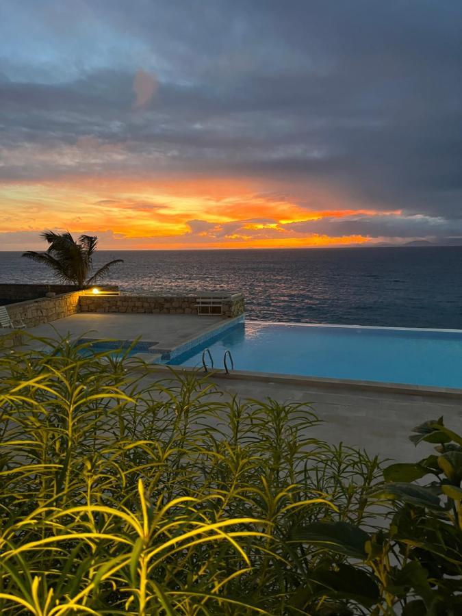 Villa Gemeo Vue Mer, Piscine Acces Prive Plage Calheta Exterior photo